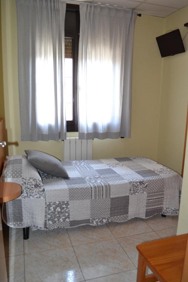 Hostal Bartis Figueres  Exteriér fotografie